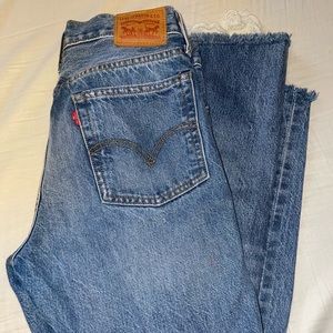 Levi’s wedgie jeans